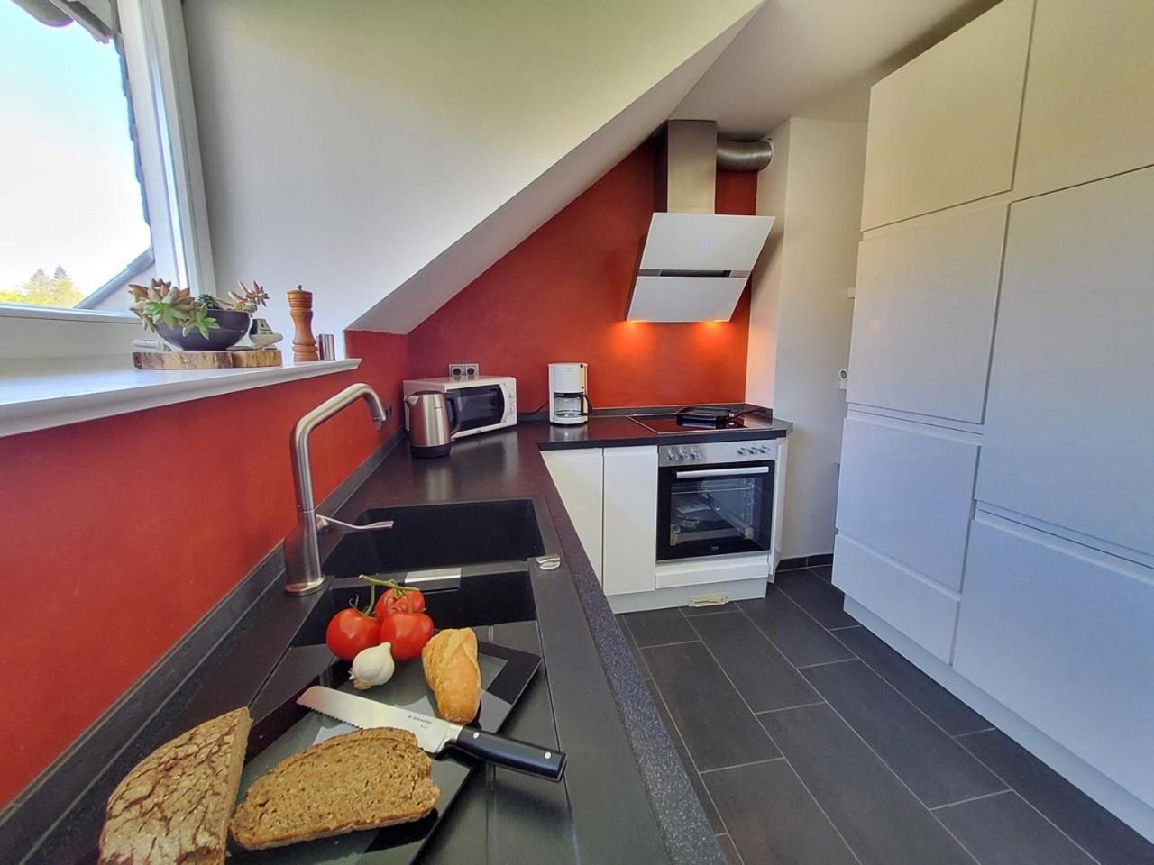 110qm Mit Balkon An Weser/glacis/city *