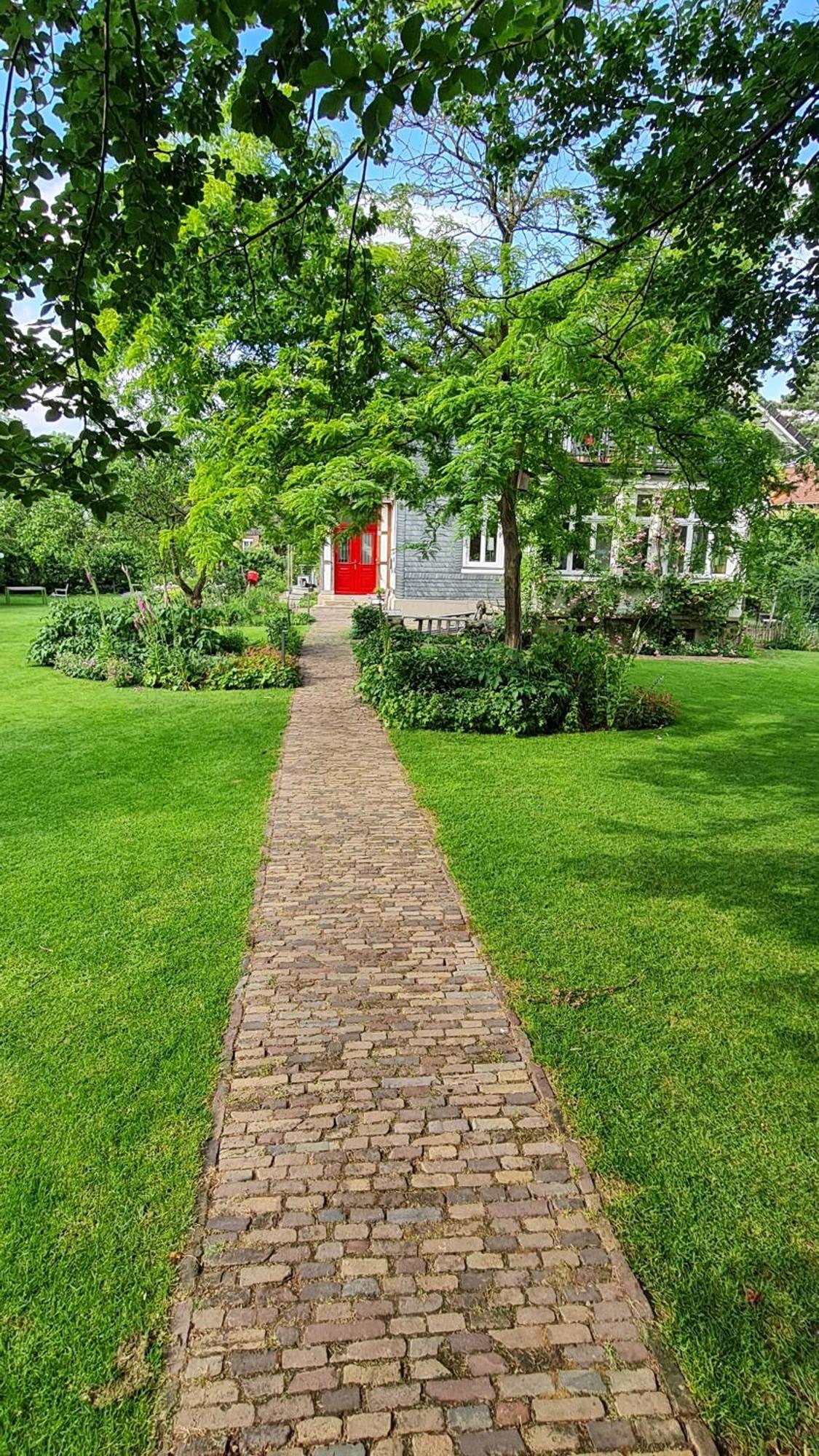 110qm Mit Balkon An Weser/glacis/city